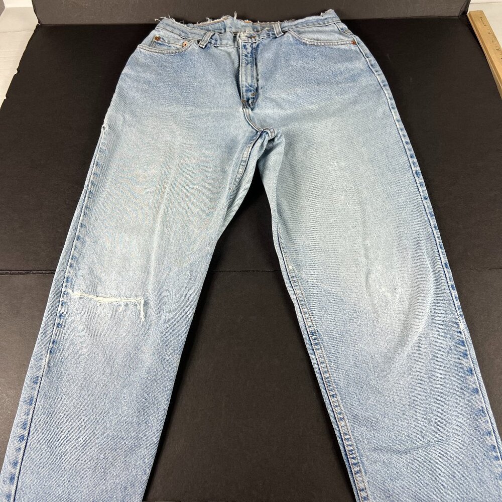 VTG 90s Levi's Jean Womens Measured 31x27 521 Tapered Blue Thrashed Denim Tag 14